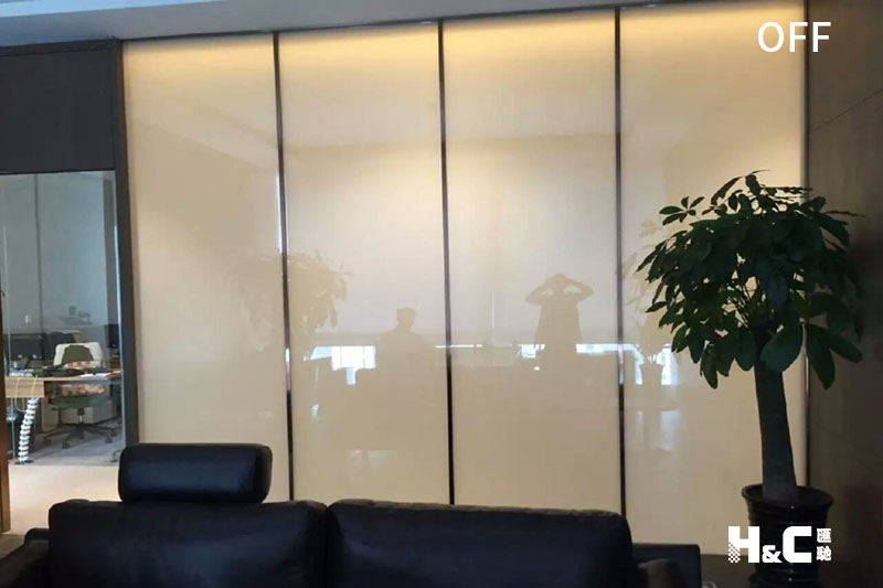 調光玻璃不通電狀態